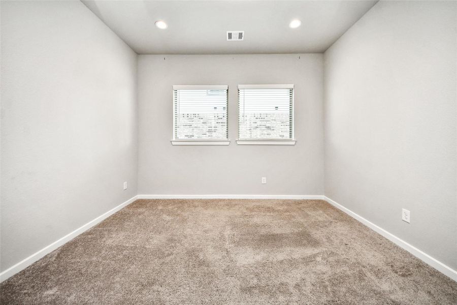Spacious, unfurnished interior of a new home in , Katy (Image 17).