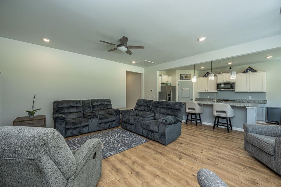 Furnished interior view inside a new home in French Quarter Creek, Huger (Image 8).