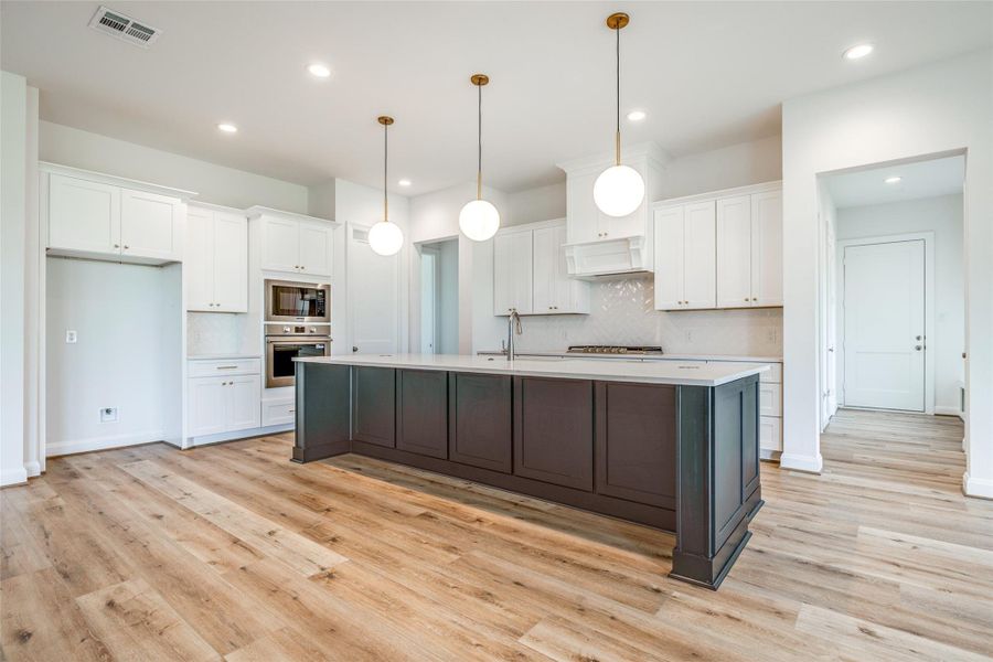 Furnished interior view inside a new home in Arborwood, Waller (Image 8).