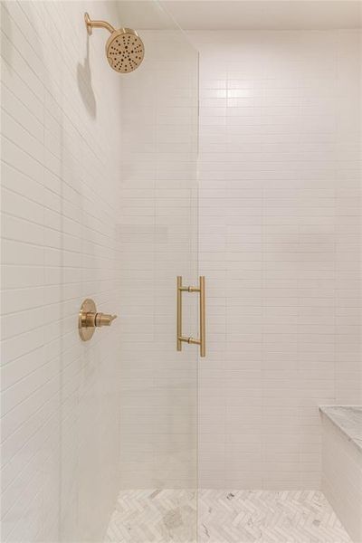 Secondary bath shower