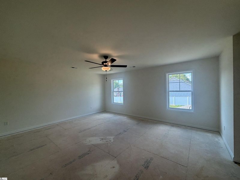 Spacious, unfurnished interior of a new home in Halton Oaks, Spartanburg (Image 16).