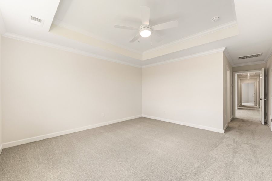 Spacious, unfurnished interior of a new home in Landmark Commons, Boiling Springs (Image 24).