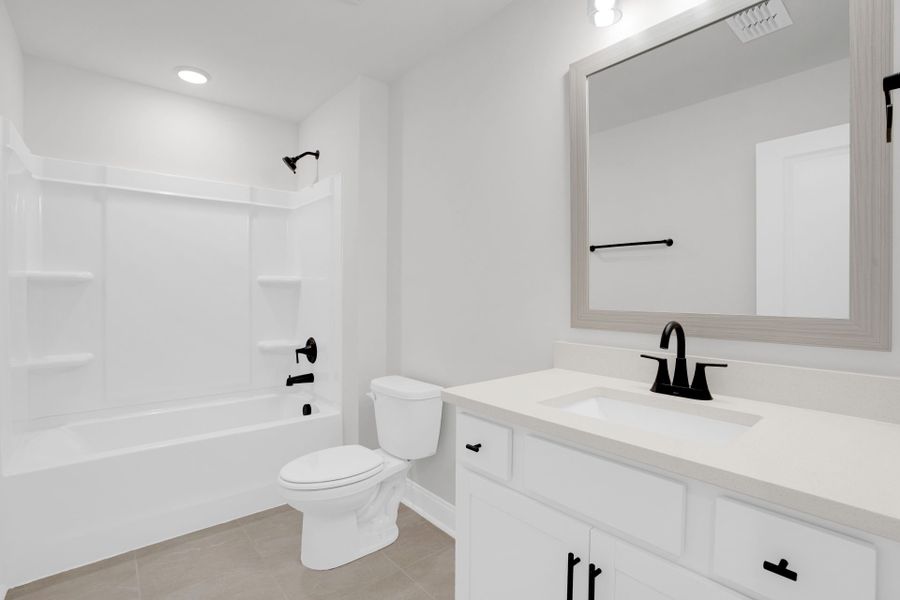 Furnished interior view inside a new home in Oakleaf Chase, Blythewood (Image 10).