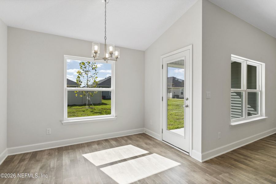 Spacious, unfurnished interior of a new home in , Jacksonville (Image 10).