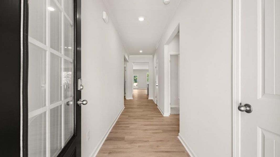 Spacious, unfurnished interior of a new home in Fairhaven, Lithia Springs (Image 17).