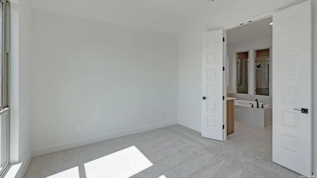 Spacious, unfurnished interior of a new home in Ladera, San Antonio (Image 23). Spacious, unfurnished interior of a new home in Ladera, San Antonio (Image 23).