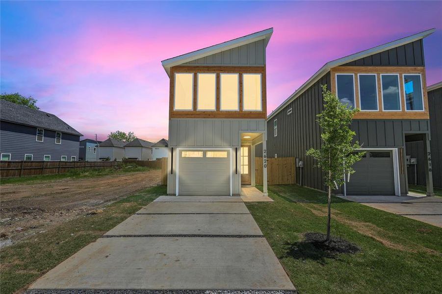 Front exterior of a new home in , Dallas, TX, highlighting curb appeal (Image 1). Front exterior of a new home in , Dallas, TX, highlighting curb appeal (Image 1).