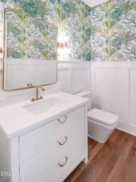 6CapeLn_PowderRoom2 (1)