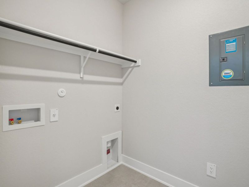 Spacious, unfurnished interior of a new home in Fox Falls, Boerne (Image 20). Spacious, unfurnished interior of a new home in Fox Falls, Boerne (Image 20).