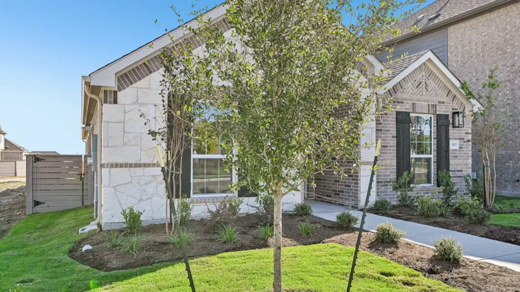 Furnished interior view inside a new home in Flora, Hutto (Image 4).