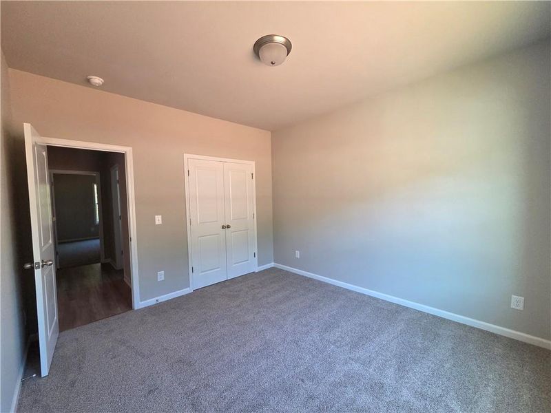 Spacious, unfurnished interior of a new home in , Bethlehem (Image 27).
