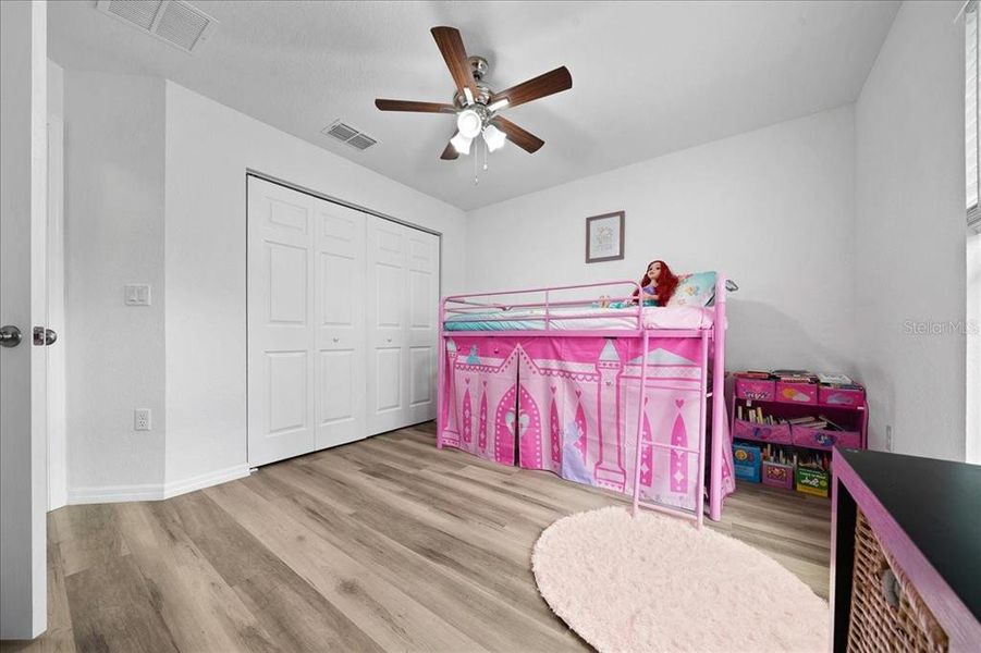 Furnished interior view inside a new home in , Ocklawaha (Image 32).