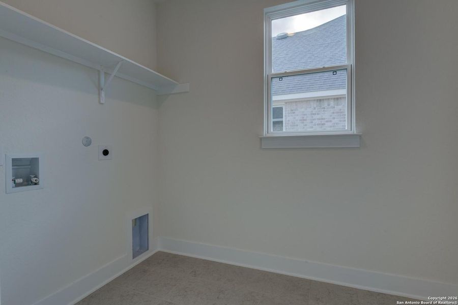 Spacious, unfurnished interior of a new home in Megan's Landing, Castroville (Image 28).