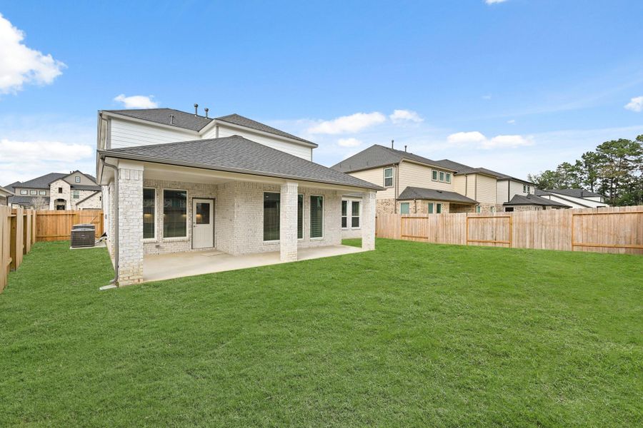 Exterior details and patio area of a home in Barton Creek Ranch, Conroe (Image 20). Exterior details and patio area of a home in Barton Creek Ranch, Conroe (Image 20).