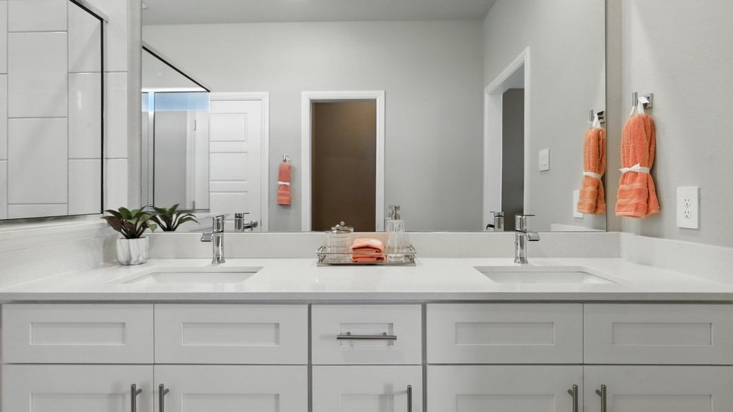 Furnished interior view inside a new home in Lakeview Pointe, Grand Prairie (Image 27).