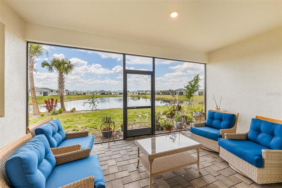 Exterior details and patio area of a home in , Punta Gorda (Image 3).