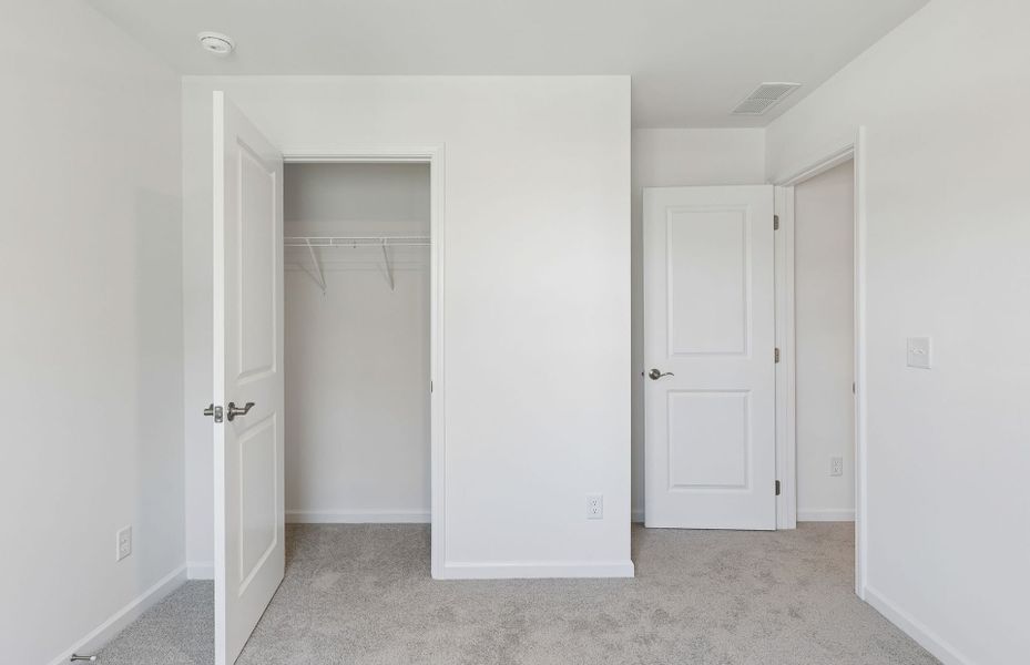 Spacious, unfurnished interior of a new home in Independence at Carter's Station, Columbia (Image 26).