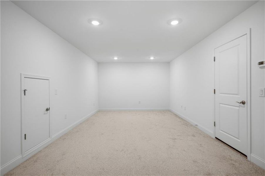 Spacious, unfurnished interior of a new home in , Cartersville (Image 35).