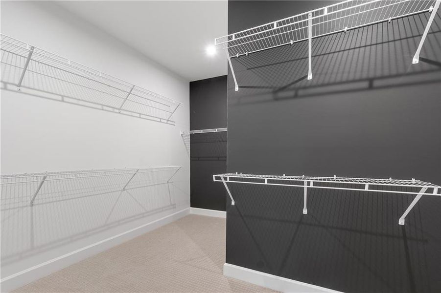 Spacious, unfurnished interior of a new home in Del Webb at Lake Oconee, Greensboro (Image 18).