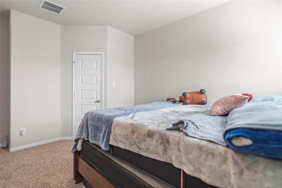 Furnished interior view inside a new home in , Huntsville (Image 28).