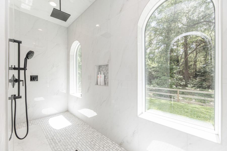 Spacious, unfurnished interior of a new home in , Magnolia (Image 23).