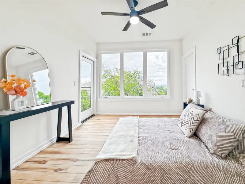 Furnished interior view inside a new home in , Austin (Image 9).