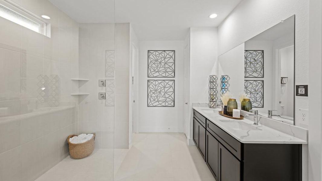 Furnished interior view inside a new home in Hills of Westlake, Conroe (Image 13).