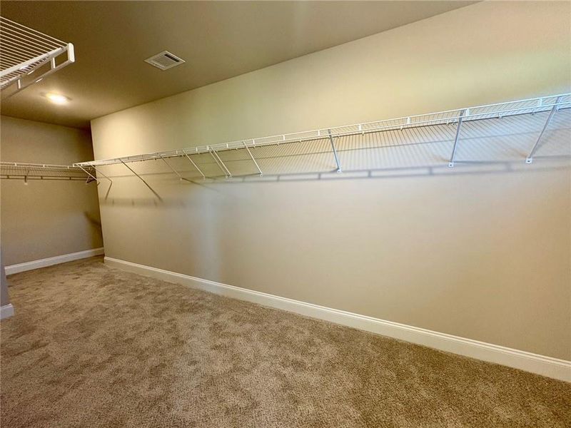 Spacious, unfurnished interior of a new home in , Grayson (Image 23).