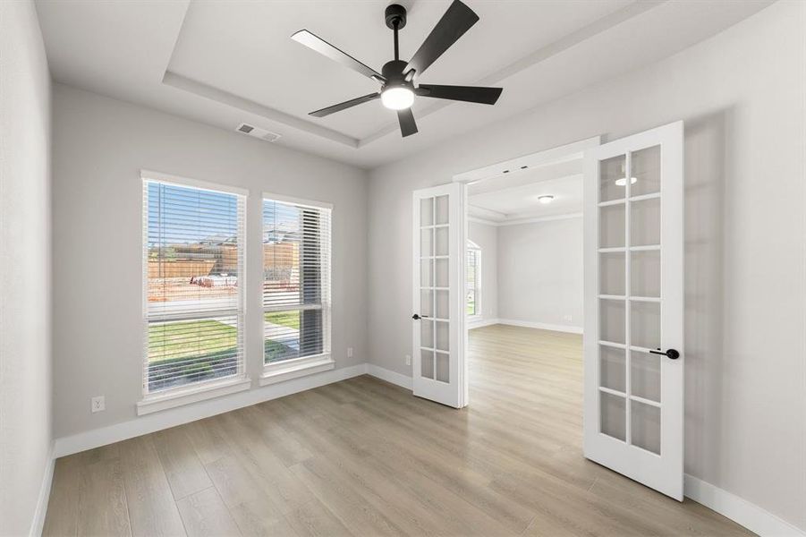 Spacious, unfurnished interior of a new home in Cambridge Estates - Harwood, Prosper (Image 16).