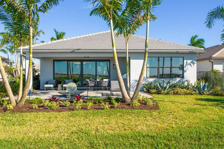 Representative exterior details of a home built from the Costa II by GL Homes in Valencia Vista at Riverland, Port St. Lucie (Image 3).