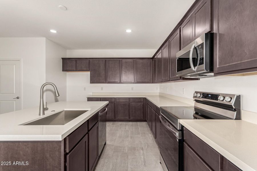 13 - Waddle 13 - Waddle