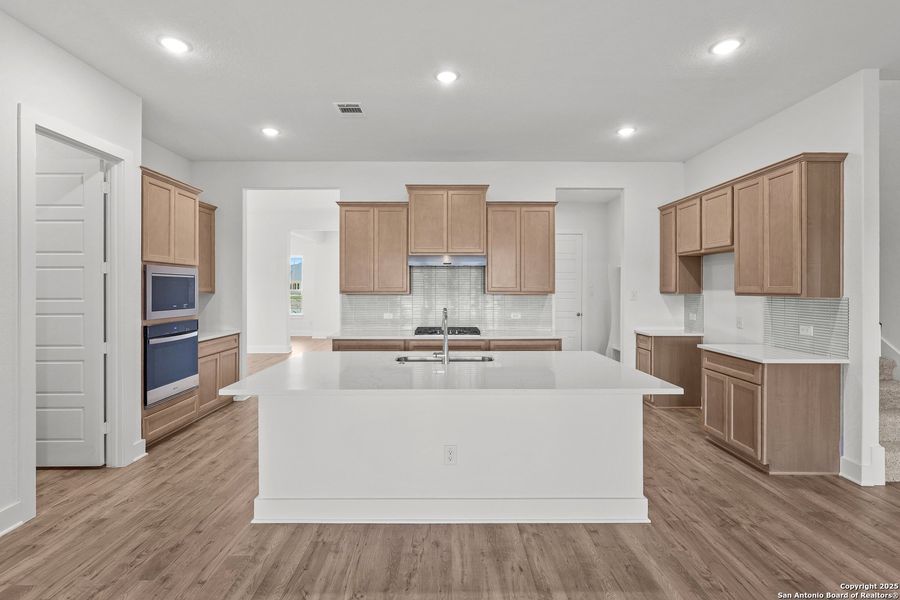 Furnished interior view inside a new home in Homestead, Schertz (Image 11).