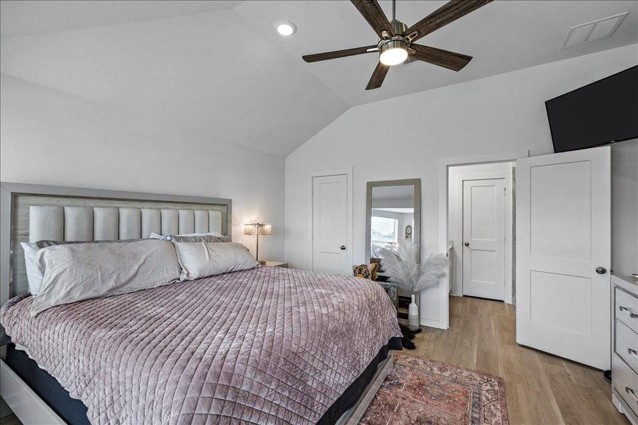 Furnished interior view inside a new home in Mustang Crossing, Alvin (Image 19).