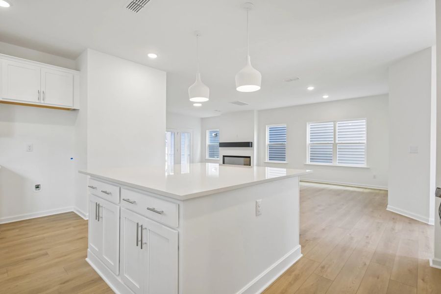 Representative images and renderings are for illustrative purposes. Actual structural options and design finishes of home may vary. Representative images and renderings are for illustrative purposes. Actual structural options and design finishes of home may vary.