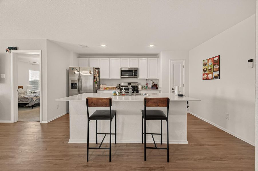 Furnished interior view inside a new home in , Baytown (Image 13).