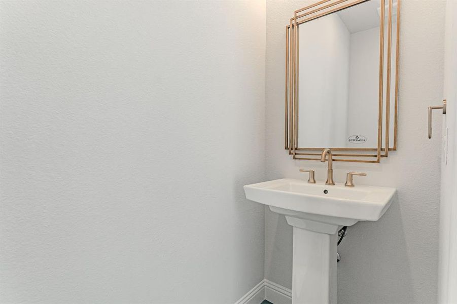 Image 32 of a home in .