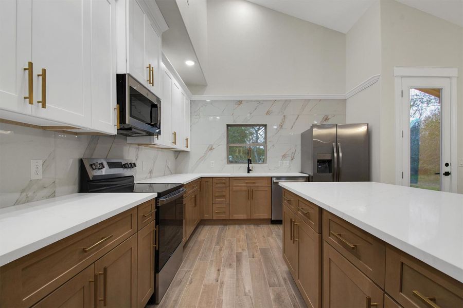 Furnished interior view inside a new home in , Bastrop (Image 16).