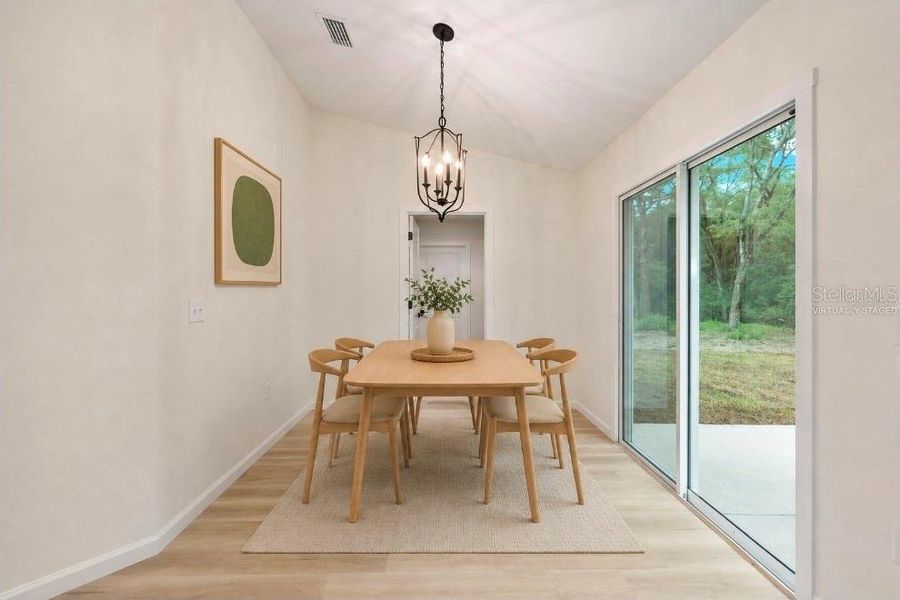 Furnished interior view inside a new home in , Ocklawaha (Image 10).