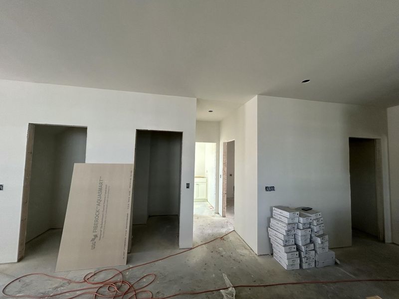 Spacious, unfurnished interior of a new home in , Summerville (Image 39).
