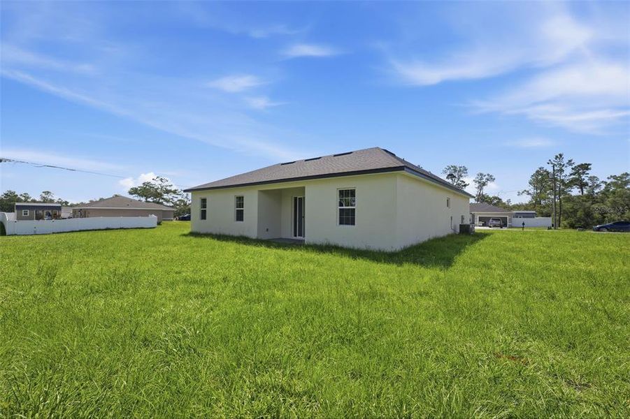Exterior details and patio area of a home in , Ocala (Image 22).