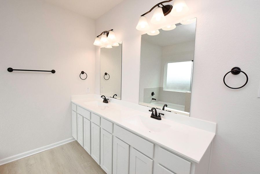 Furnished interior view inside a new home in Fulshear Lakes, Fulshear (Image 11).