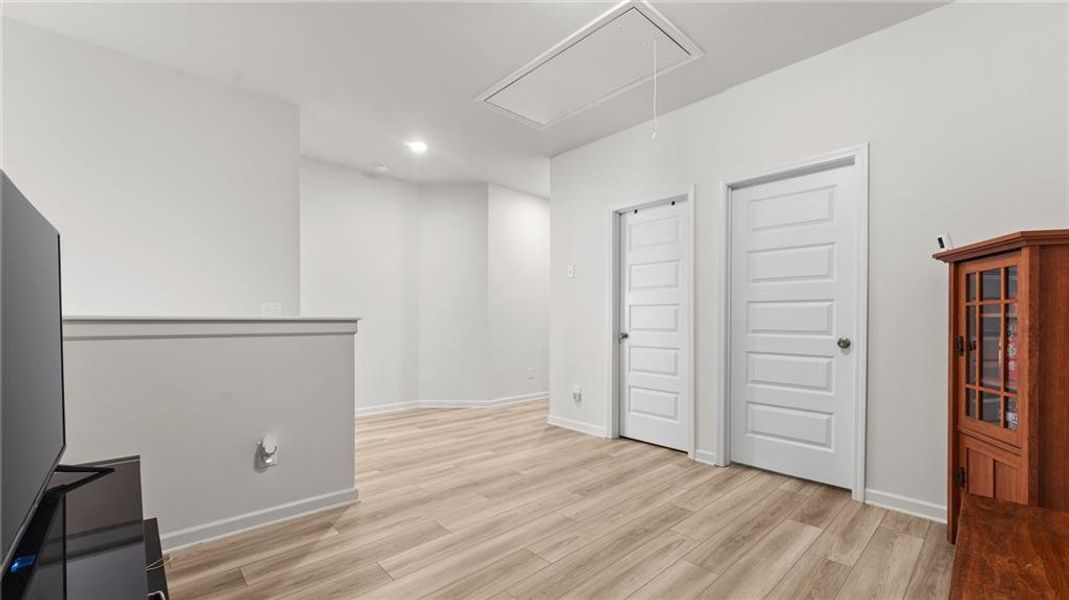 Spacious, unfurnished interior of a new home in , Rome (Image 27).