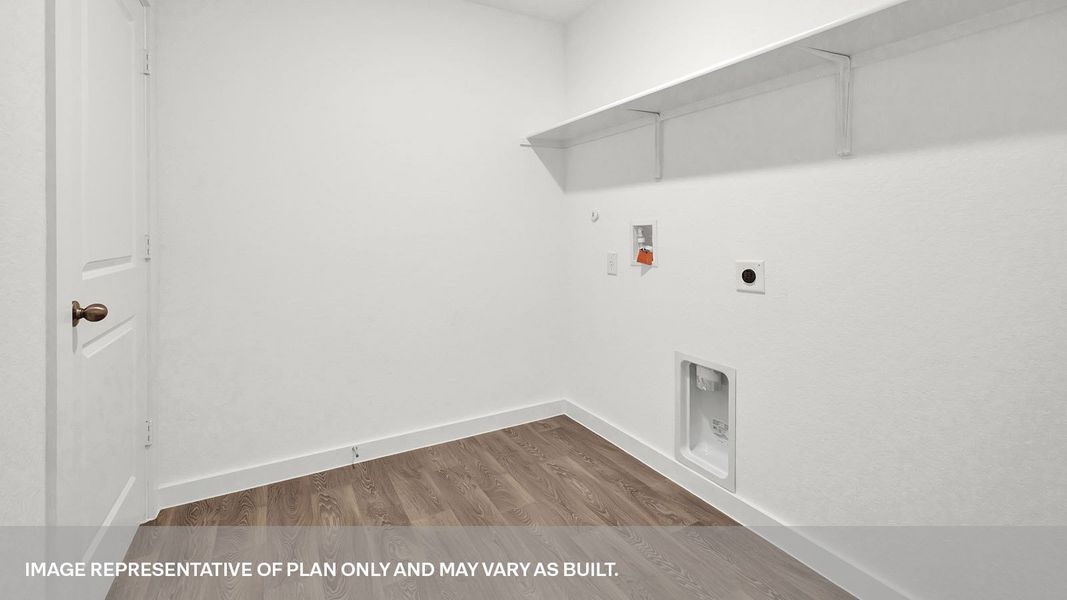Representative unfurnished interior of a home built from the The Courtland by D.R. Horton in Sonoma Oaks, Fredericksburg (Image 14).