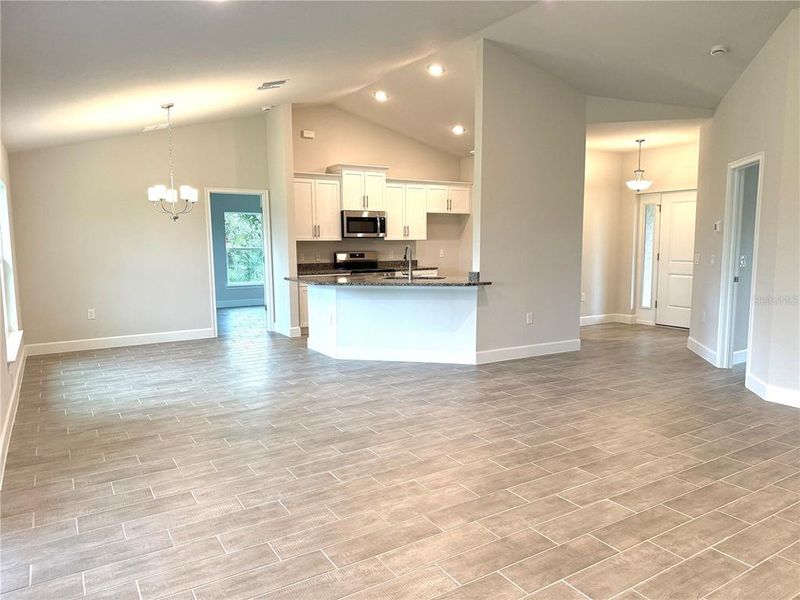 Image 23 of a home in Rotonda.