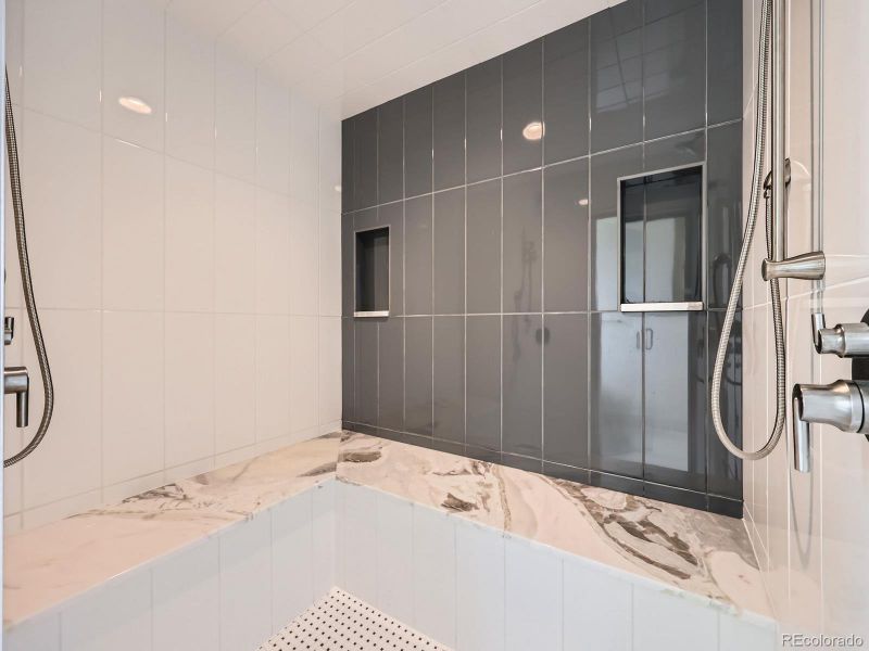 49 Lower Level Bar.jpg