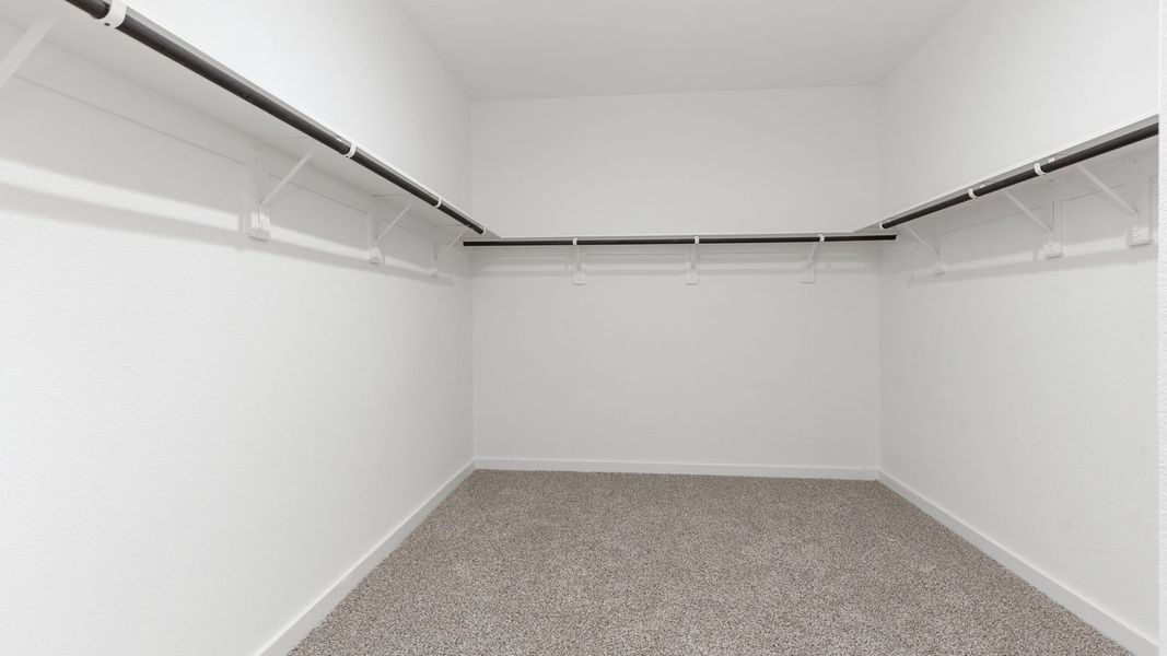 Spacious, unfurnished interior of a new home in Tamarron, Fulshear (Image 20).