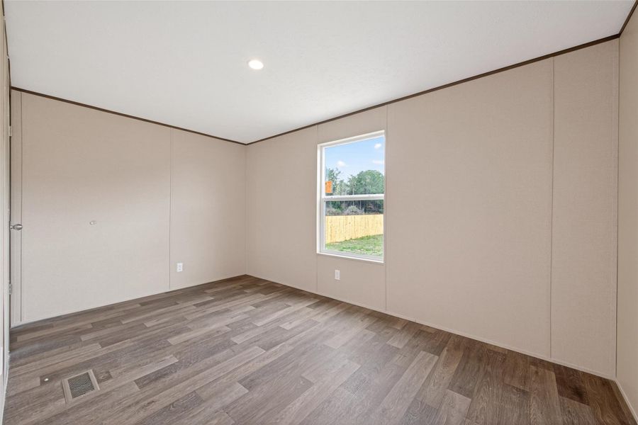 Spacious, unfurnished interior of a new home in , Cleveland (Image 22).