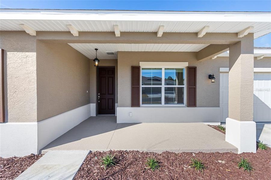 Exterior details and patio area of a home in , Ocala (Image 22).