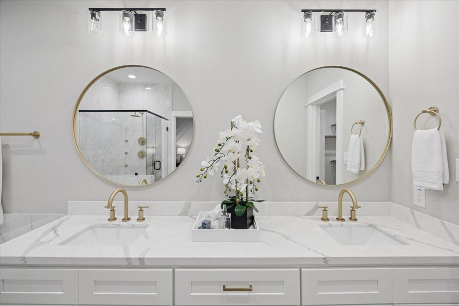 Image 44 of a home in .