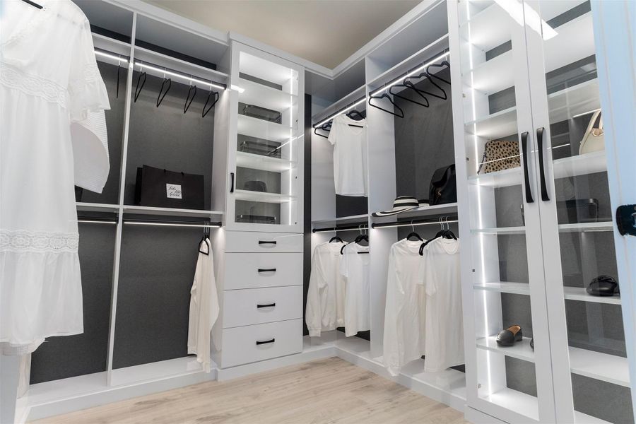 Furnished interior view inside a new home in , Palm Beach Gardens (Image 5).